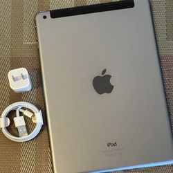 iPad Air Excellent Condition Works with Wifi