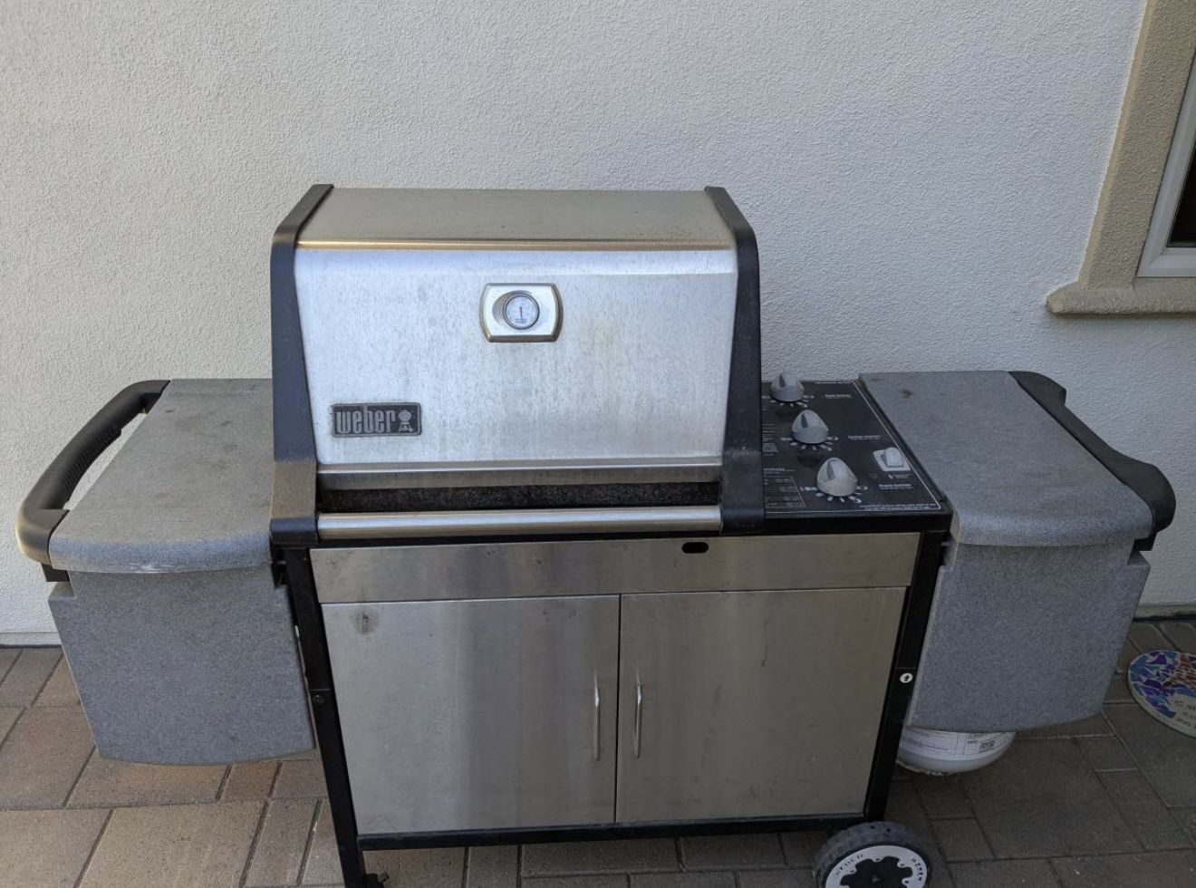 Weber Bbq With Propane Bottle