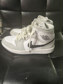 Jordan 1 Mid Smoke Grey Size 7 For Sale