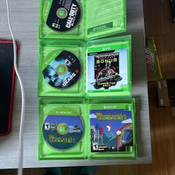 Video Games Black Ops III, Terraria, And Gears 5 For Xbox One