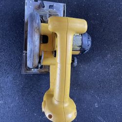 Dewalt DW936 18V Circular 5-3/8" 136mm Trim Saw Bare Tool Only