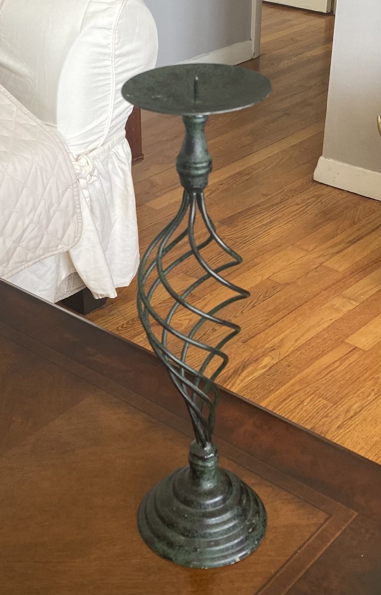 Metal Candle Holder