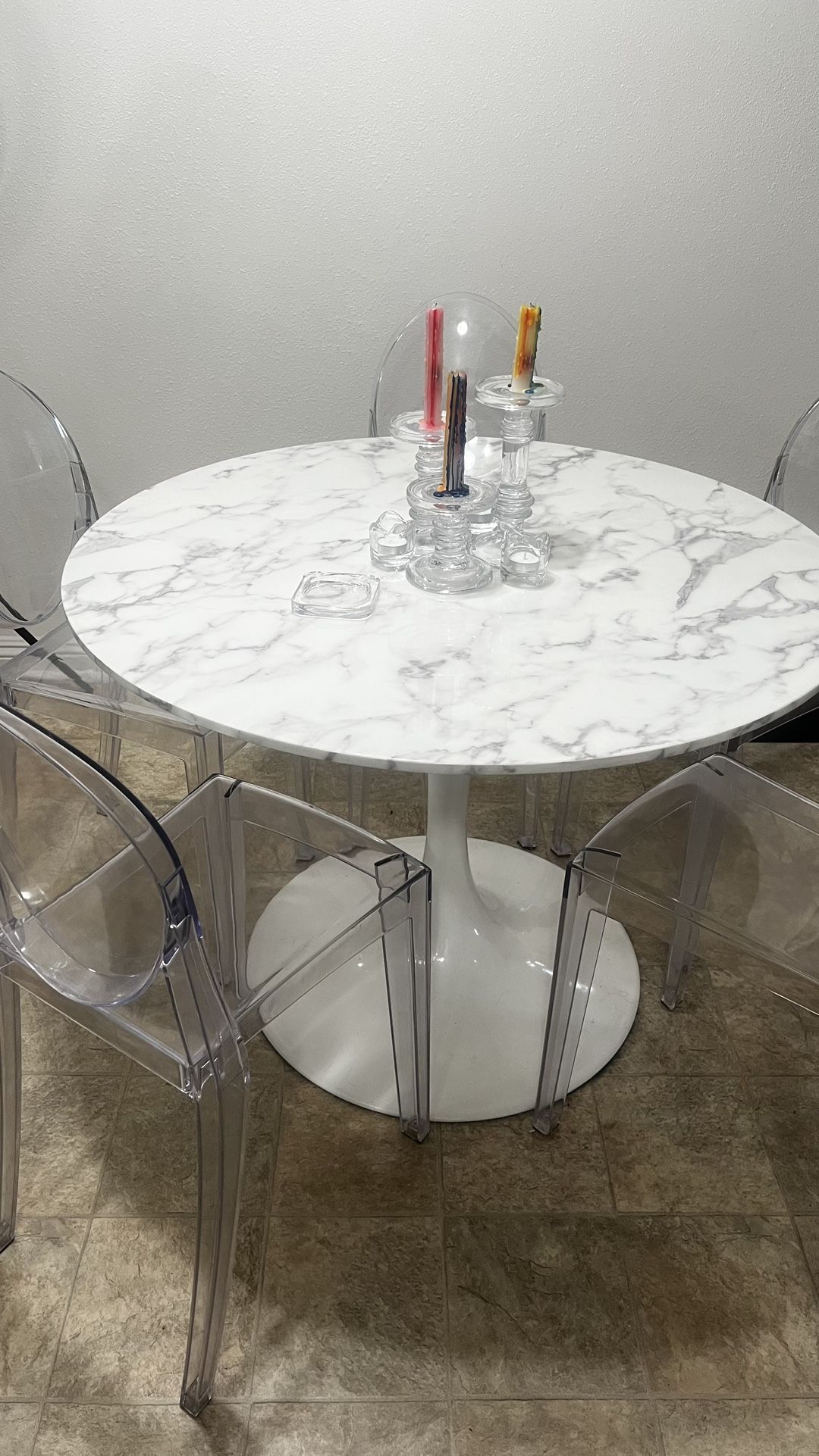 Modern Marble-Top Dining Table with 4 Clear Acrylic Chairs – $1,300 OBO