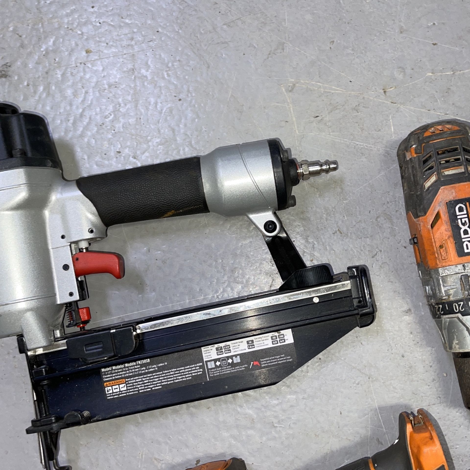 Ridgid Dewalt Porter Cable BROKEN TOOLS for Sale in Tujunga, CA OfferUp