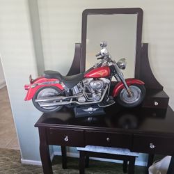 HARLEY-DAVIDSON  TOY MOTORCYCLE