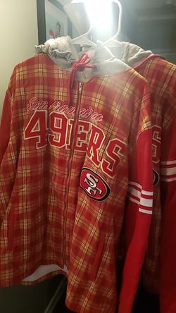 Flannels only 2 sizes letf xl and 2xl