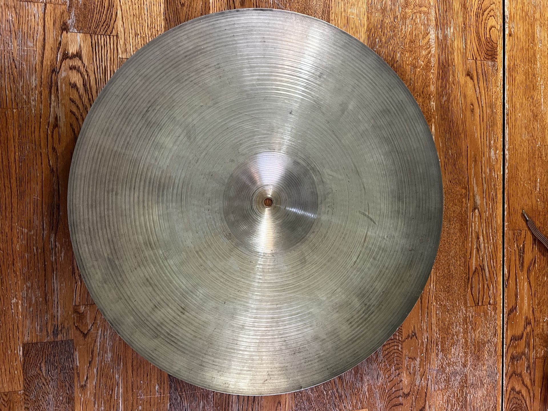 Vintage Avedis Zildjian 20” Medium Ride