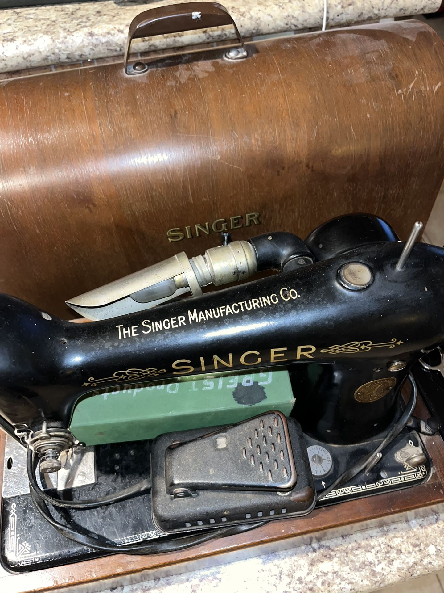 Singer Sewing Machine