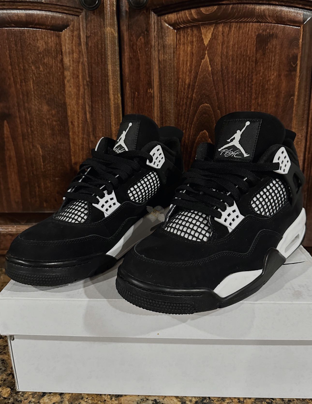Jordan 4 Retro