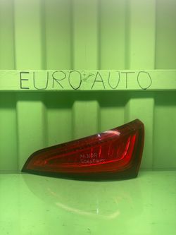 2013 2014 2015 2016 2017 Audi Q5 SQ5 Right Passenger Side Tail Light OEM 8R0945094D