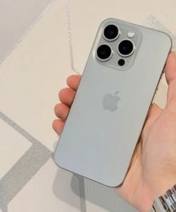 𝚒𝙿𝚑𝚘𝚗𝚎 15 pro max 𝚞𝚗𝚕𝚘𝚌𝚔𝚎𝚍 𝚠𝚒𝚝𝚑 𝚠𝚊𝚛𝚛𝚊𝚗𝚝𝚢