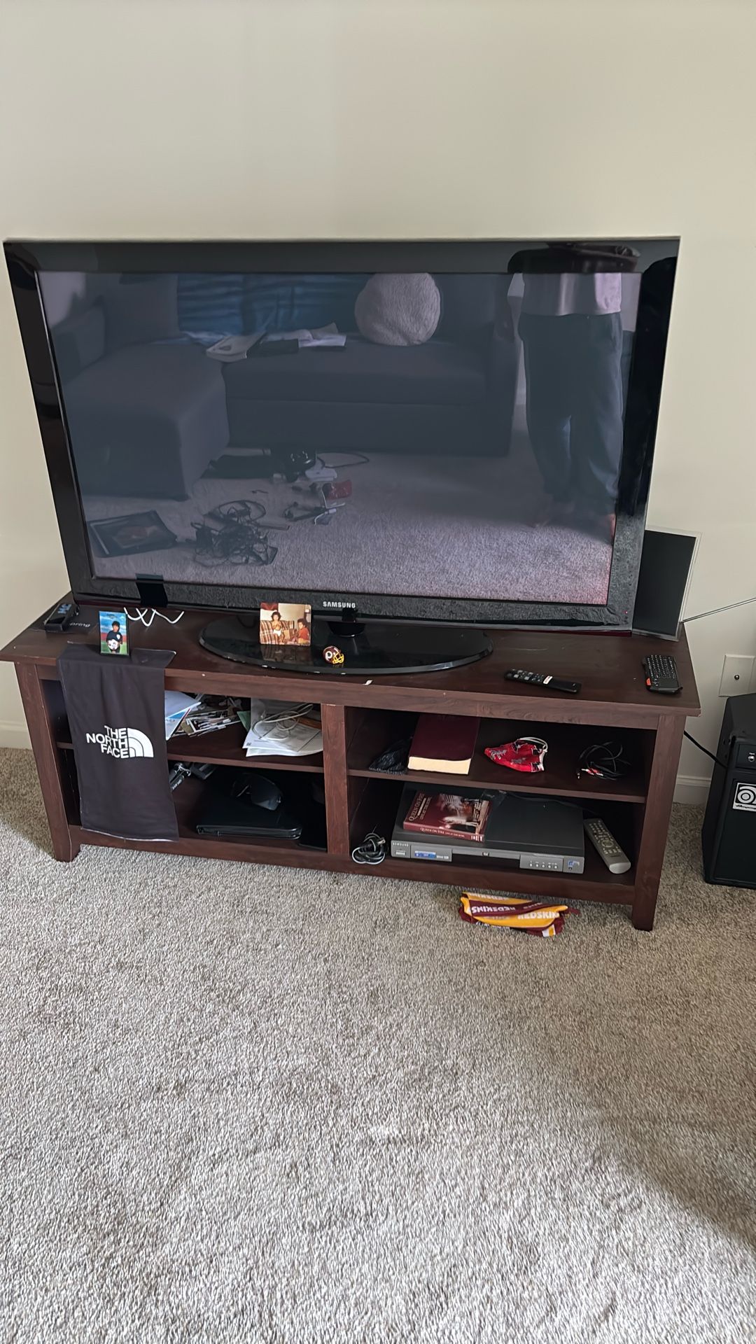Big Screen Tv With Stand And DVD Player