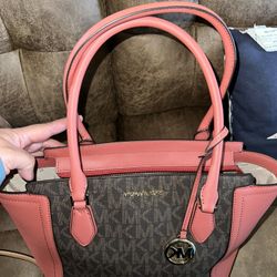 Micheal Kors Purse