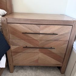 Cal king bed Frame + Matching Nightstands + Mattress Bed Modern Style)