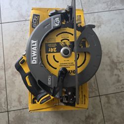 Dewalt FLEXVOLT 60V MAX Cordless Brushless 7-1/4 in. Circular Saw with Brake (Tool Only)