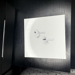 Apple AirPods Pro 2nd generation USB-C Active Noice Cancellation white