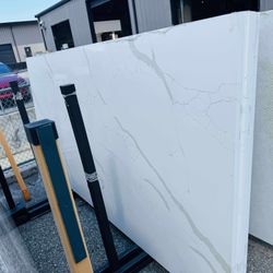 QUARTZ STONE SLABS JUMBO IN GRAY CARRARA MARBLE 📏Each slabs cover  55.1 sq.ft, Thickness 3 cm 🔥Price $779 per Slab🔥 
