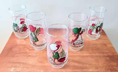 Vintage Holly Hobbie Christmas Glasses Coca Cola American Greetings - Set of 5