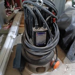 Pedrollo Sewage Pump 2hp  15,850 Gph VXCm 20/70 220v New $300