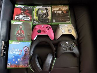 Xbox 1 series X w/tons of extras