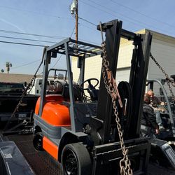 FORKLIFT ON DISCOUNT!! WARRANTY!!
