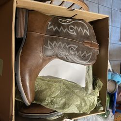 Boots new in box size US 12 located in n Lakeland $80 