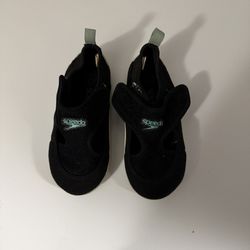 Speedo Hybrid Water Shoes Size (9-10)