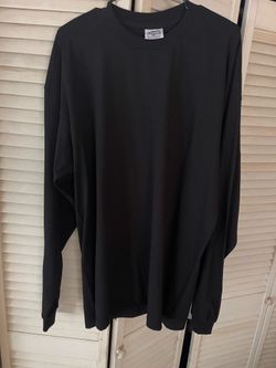 Black long sleeve “pro club”