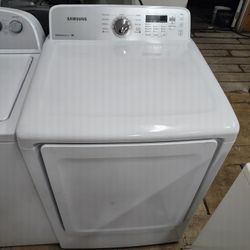 Samsung Gas Dryer With Sensor Dry Super Large Capacity In Excellent Working Condition 