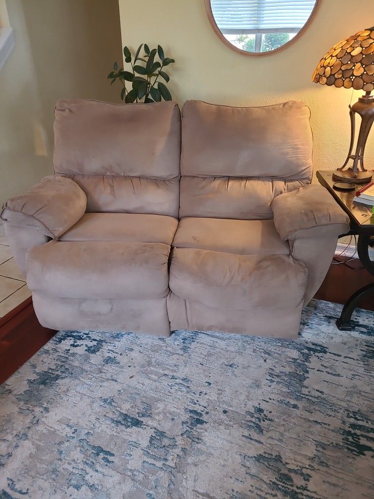 Tan Microfiber Reclining Loveseat 