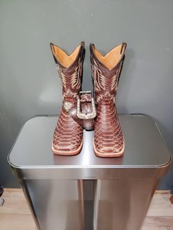 Python boots size 10
