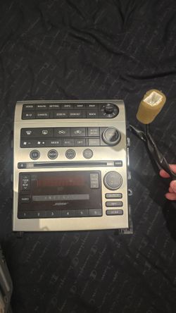 G35 Coupe 2007 BOSE Radio Unit + Navigation