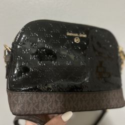 Michael Kors Purse New - Logo Design