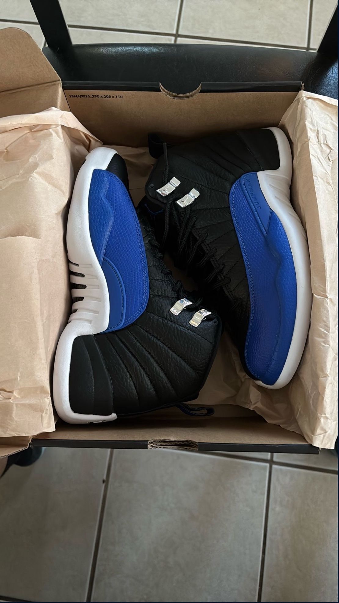 WMNS AIR JORDAN 12 RETRO
