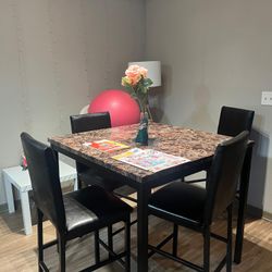 Modern 5-Piece Dining Set – Faux Marble Table + 4 Chairs – Excellent Condition 