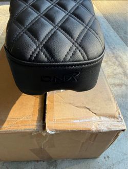 DNA Step-Up Seat – Harley Touring