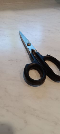 Epic scissors