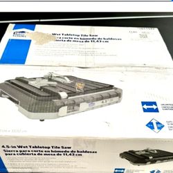 Project Source 4.5-inch wet tabletop tile saw.