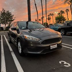 2018 Ford Focus SE Hatchback