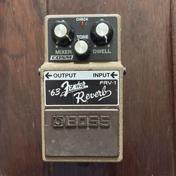 Boss fender 63’ reverb frv-1