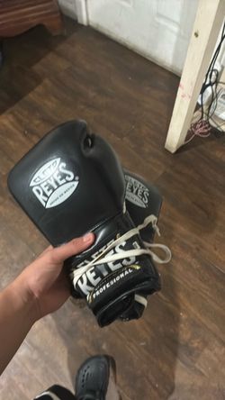 Cleo Reyes gloves and headgear