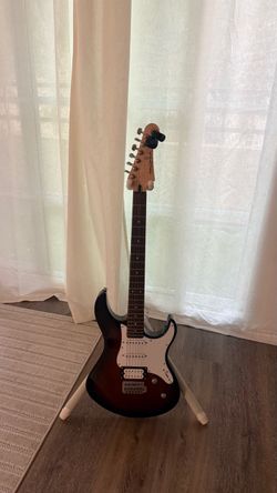 Yamaha Pacifica Series PAC112V Electric Guitar