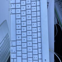 Logitech Lightning Keyboard 