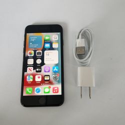 iPhone 7 - UNLOCKED - Like New 