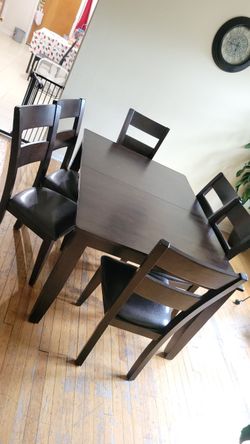 Dinning Room Table