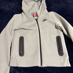 Nike Jacket.   Like New 