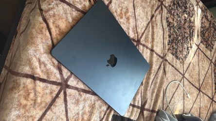 Macbook Air Pro M3 13 inch