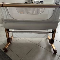 👶 Koola Baby Rose Gold Bassinet – Adjustable, PortableP