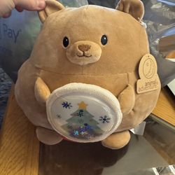 New Animal Adventure Plush 9” Squeeze Squishy Puff Christmas Tree Snow Globe Tan Bear 