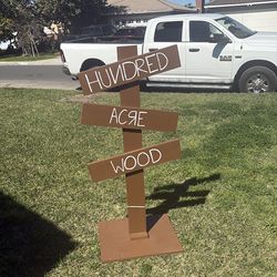 Party display Winnie the Pooh wooden sign